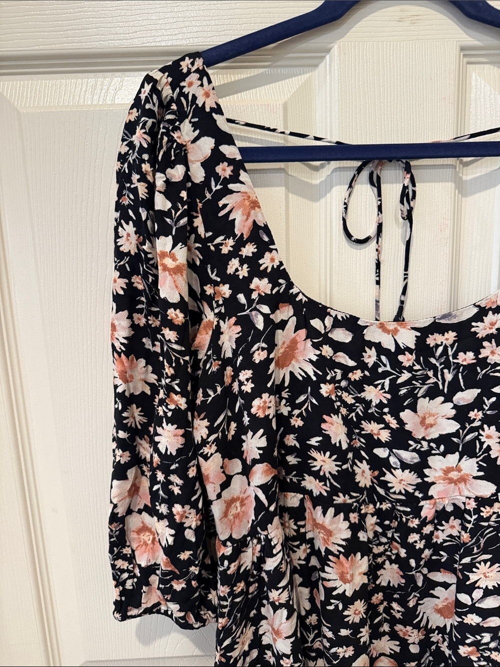 American Eagle NWT black floral mini dress, medium - Picture 3 of 8